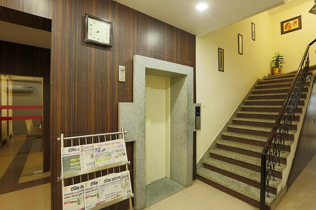 Hotel Premiere Villa Варанаси Экстерьер фото