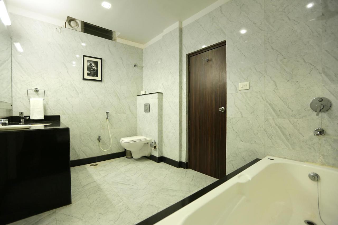 Hotel Premiere Villa Варанаси Экстерьер фото