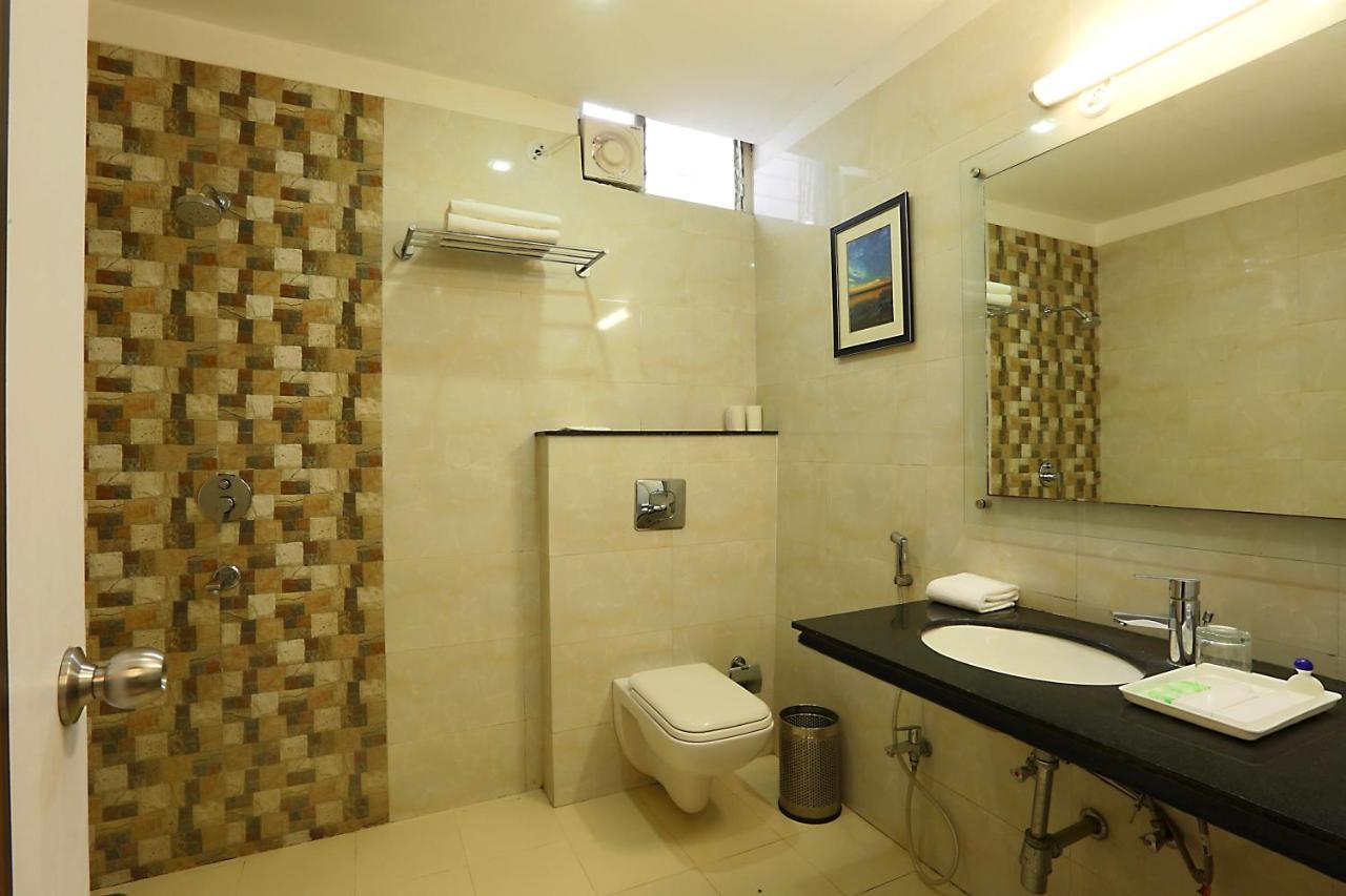 Hotel Premiere Villa Варанаси Экстерьер фото