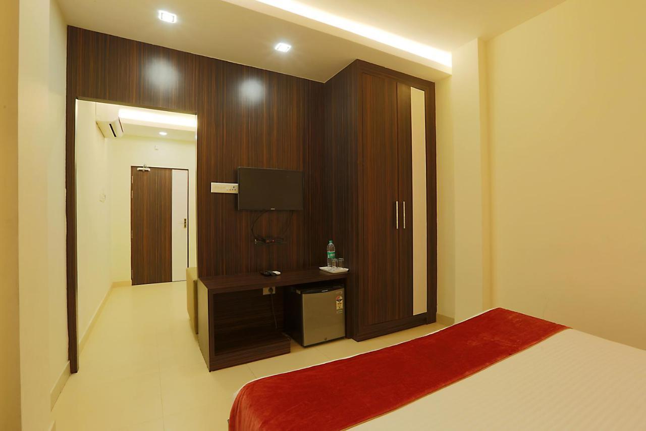 Hotel Premiere Villa Варанаси Экстерьер фото